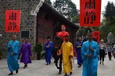 京城三公子华汉照片